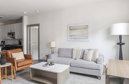 McKinney Apartment | Landing | Modern 2BD, Pool, Gym