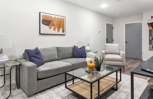 Spruce Hill Apartment | Landing | Modern 2BD, Clubhouse, Gym