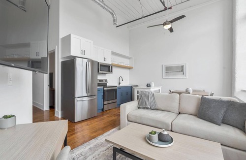 Greenville Apartment | Landing | Modern 2BD, Yoga Studio, Gym