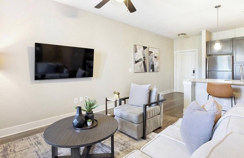 Gruene Apartment | Landing | Spectacular 1BD, Game Room, Gym