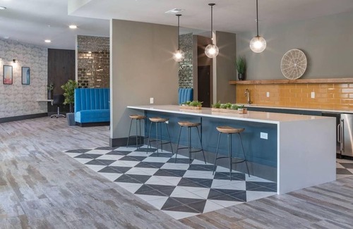 San Marco Apartment | Landing | Spectacular 2BD, Yoga Studio, Gym