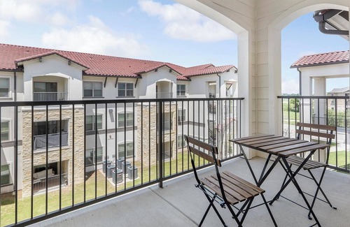 Pflugerville Apartment | Landing | Spectacular 1BD, Clubhouse, Gym