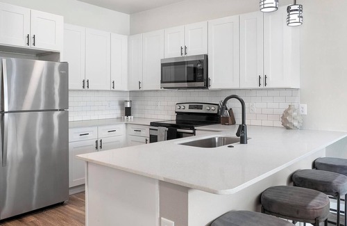 Goodyear Apartment | Landing | Spectacular 2BD, Clubhouse