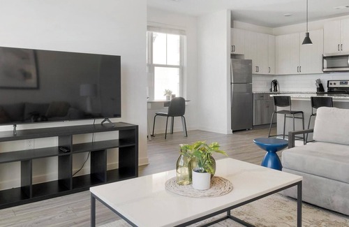 Mableton Apartment | Landing | Spectacular 2BD, Gym, Rooftop Lounge
