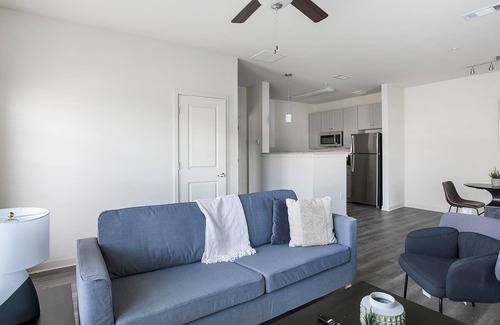 Fort Worth Apartment | Landing | Spectacular 1BD, Pool, Gym