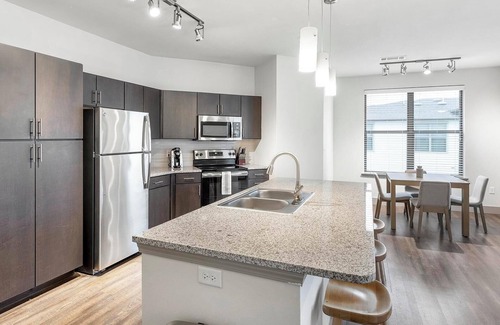 Haltom City Apartment | Landing | Spectacular 2BD, Pool, Courtyard
