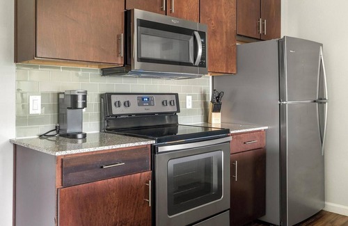 Austin Apartment | Landing | Stunning 1BD, Gym, Clubhouse