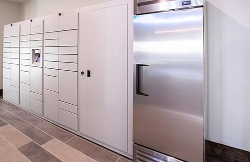 Manor Apartment | Landing | Stunning 1BD, Gym, Courtyard