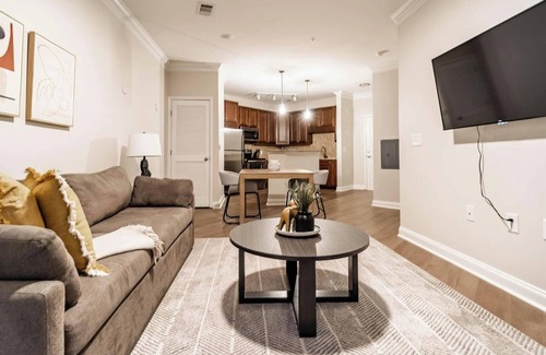 Cary Apartment | Landing | Stylish 1BD, Pool, Gym