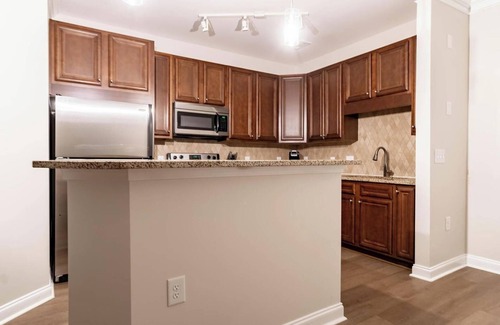 Cary Apartment | Landing | Stylish 1BD, Pool, Gym