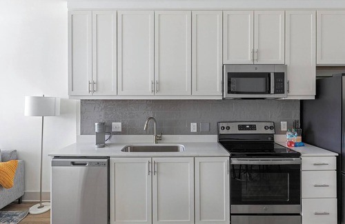 Huntsville Apartment | Landing | Stylish 1BD, Gym, Clubhouse