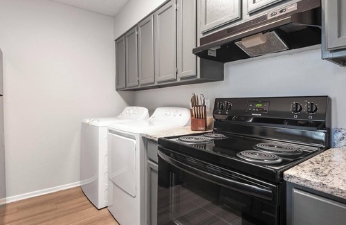 Cordova Apartment | Landing | Stylish 2BD, Gym, Game Room