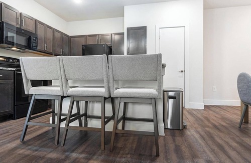 San Antonio Apartment | Landing | Stylish 2BD, Pool, Clubhouse