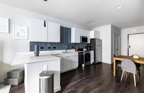 Reno/Tahoe Airport Apartment | Landing | Stylish Studio, Gym, Pool