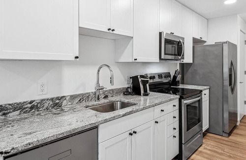 Greektown Historic District Apartment | Landing | Stylish Studio, Clubhouse, Gym