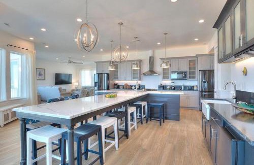 Oak Island House | Lands End