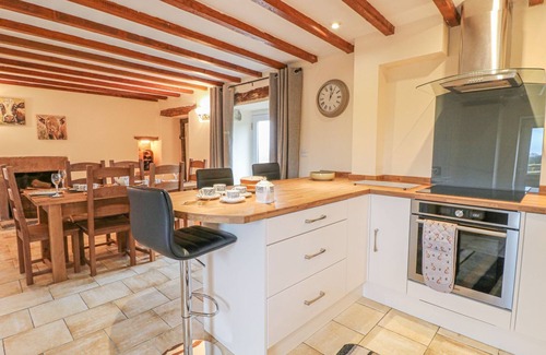 Crich Cottage | LANE HEAD COTTAGE, family friendly, with open fire in Wirksworth