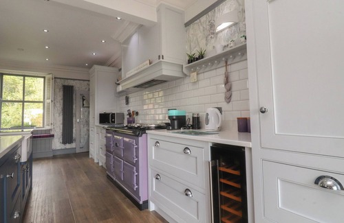 Kettlewell Cottage | LANGCLIFFE HOUSE, pet friendly, luxury holiday cottage in Kettlewell