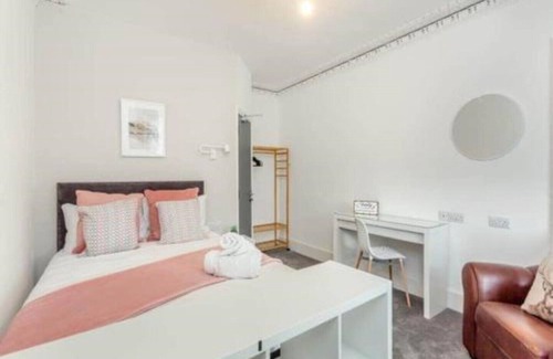 Wick Cabin | Langley Lodge