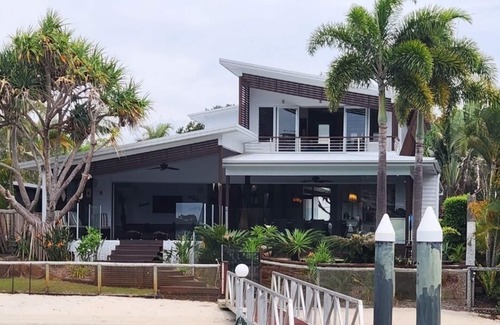Gold Coast House | "Lani" on South Stradbroke