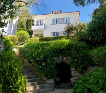 Sintra Bed & Breakfast | Lanui Vintage Guest House