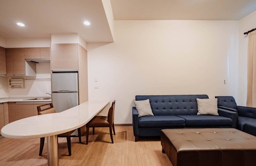 North District House | LAR Suite