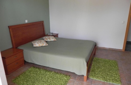 Charneca de Caparica e Sobreda House | Lareira do Pinheirinho