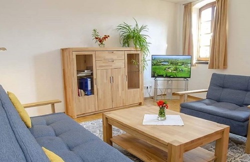 Gimmeldingen Condo | Large holiday apartment with terrace in the romantic sandstone guest house