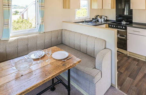 Cardigan House | Large 12ft-wide caravan with one double with en suite W.