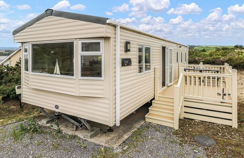 Cardigan House | Large 12ft-wide caravan with one double with en suite W.