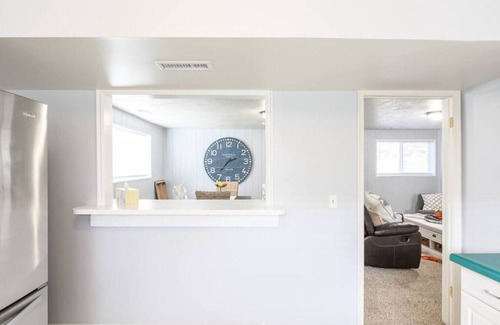 Cottonwood Heights Apartment | Large 2 BD Basement Apt|Cute n Cozy|Close to Ski