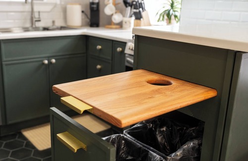 Lincoln Terrace Condo | Large 2bd 2ba beautiful home in historical neighborhood center to everything.