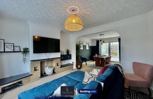 Headington House | Large 4 BDR Home By Tranquil Ventures Short Lets & Serviced Accommodation Headington With Free Parking