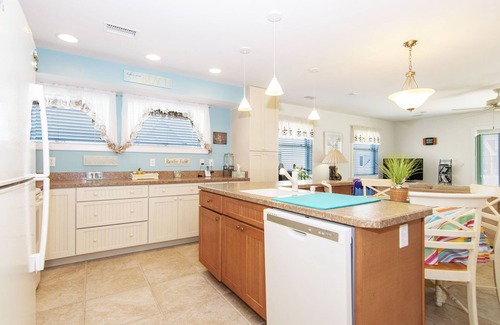 Ocean Beach III House | Large 4BR Lavalette Beach House Less Than 1 Block to Beach