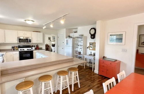 Mount Desert House | Large 4BR Waterfront Home with Dock! [Quarry Cove]