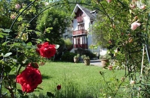 Bagneres-de-Luchon Villa | Large and charming house with garden in the city centre