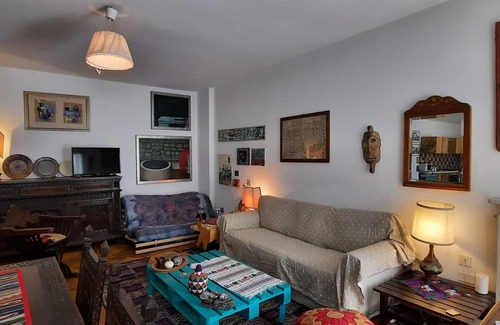 Ovest Apartment | Large and cozy flat with garden
