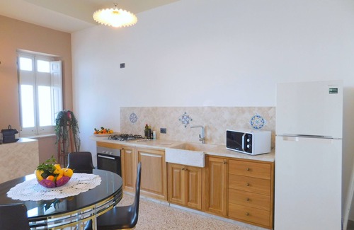 Trapani City Centre Apartment | Large apartment for exclusive use on the sea