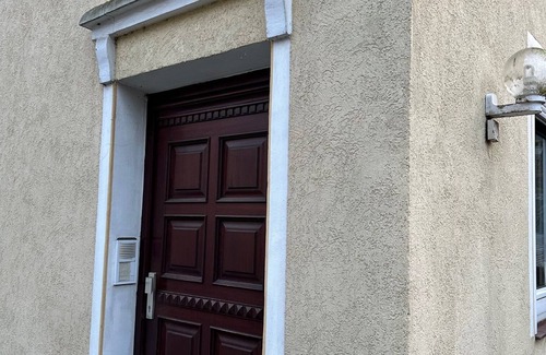 Ploen Apartment | Large apartment in the center of Plön within walking distance to the lake/shops. Children's room
