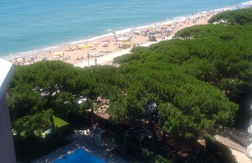 Blanes Apartment | Large apartment on the beachfront, quiet, beautiful views of the sea, with garage
