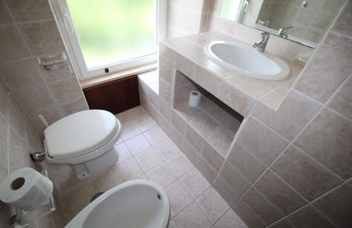 Isoletta Other | Large apartment with shared swimming pool, located in a natural park, Rome 100 km