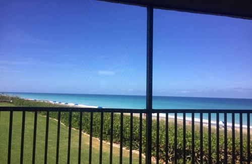 Hutchinson Island South House | Large Beach Condo! Amazing Ocean Views! Hutchinson Island, Jensen Beach, FL