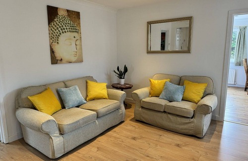 Framwellgate Moor House | Large beautiful bungalow nested in 1/2 acre of mature gardens near Durham city