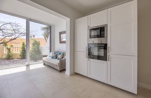 Bahia Calma Apartment | large bright 3 bedrooms 3 bathrooms garden quiet Wi-Fi