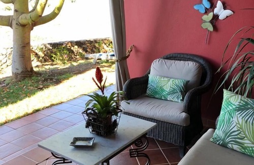 El Paso Villa | Large colonial style villa