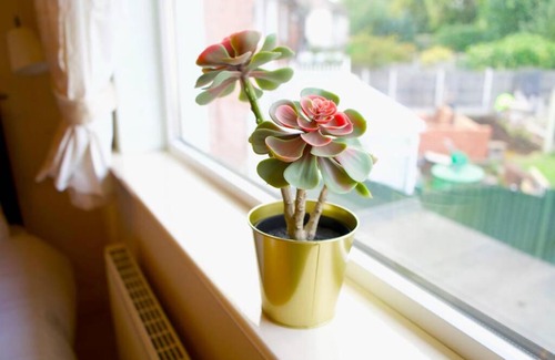 Smethwick House | Large & Comfy House in Birmingham, 4 Bedroom,Secured Free parking ,Free wifi