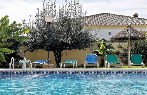 Campano House | Large community pool, beautiful outdoor kitchen with grill, private garden with garden furniture - Casa Marin 2 -