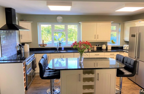 Hartland House | Large Devon House 5 bed, 3 bath, walking distance to coast and waterfalls