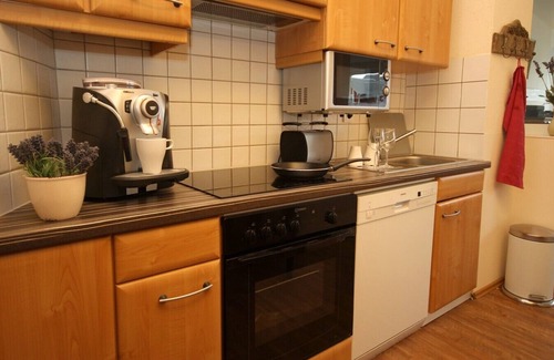 Gohren Apartment | Large, exclusive apartment with sea views on the upper floor of the beach villa Rheingold