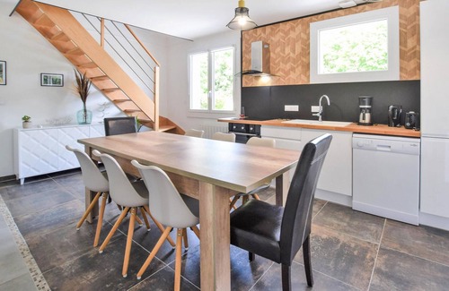 Hardinvast House | Large family friendly cottage with private garden.